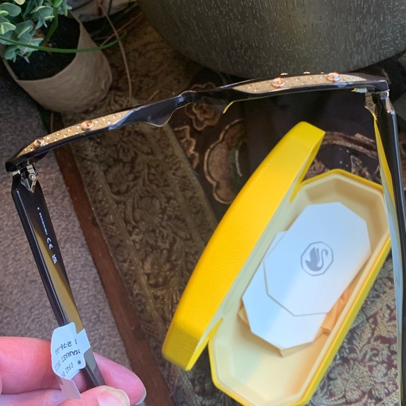 Authentic SWAROVSKI 53mm crystals geometric square sunglasses - Picture 14 of 16